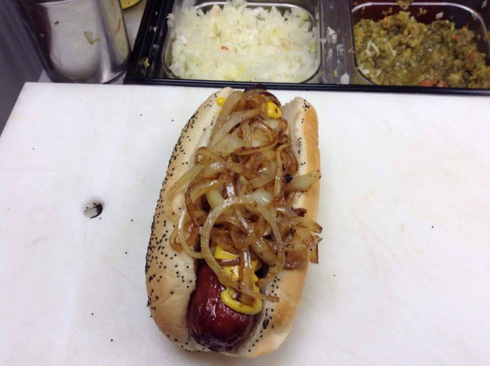 R-Dogs | meal takeaway | 400 E Grand Ave C, Lake Villa, IL 60046, USA | 8473561881 OR +1 847-356-1881