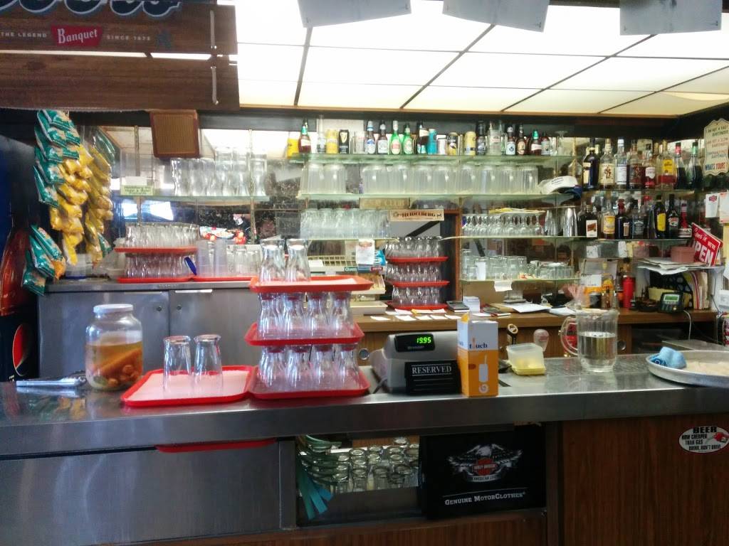 The Olde Heidelberg Restaurant Tavern & Motel | restaurant | 3006 Lobsinger Line, Heidelberg, ON N0B 2M1, Canada | 5196994413 OR +1 519-699-4413