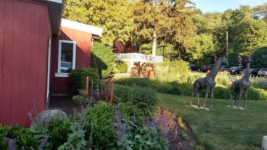 New Mill Restaurant | restaurant | 493 South End Rd, Plantsville, CT 06479, USA | 8606200300 OR +1 860-620-0300