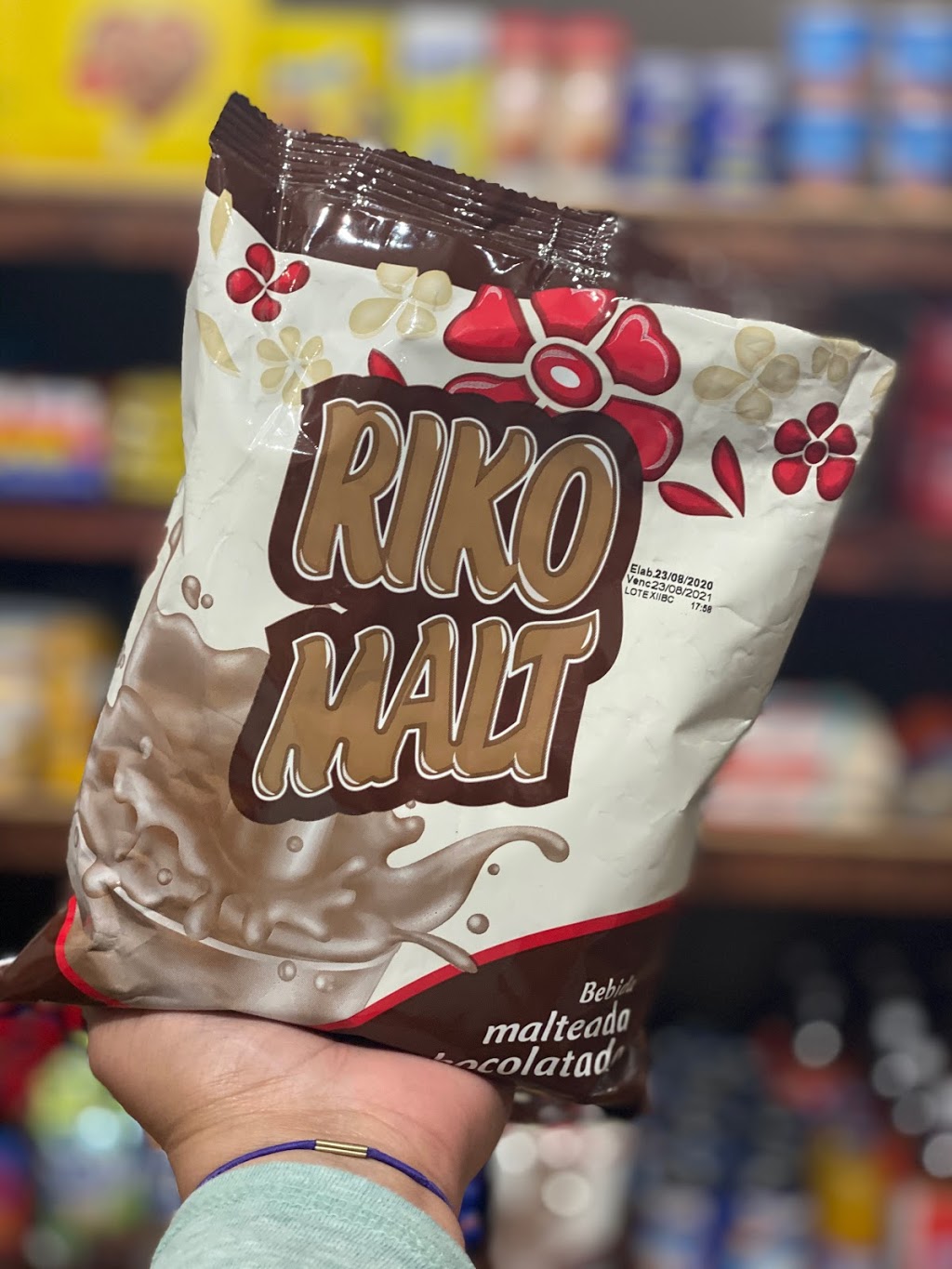 Naiboa Latin Store | restaurant | 3349 N Clark St, Chicago, IL 60657, USA | 7736977043 OR +1 773-697-7043