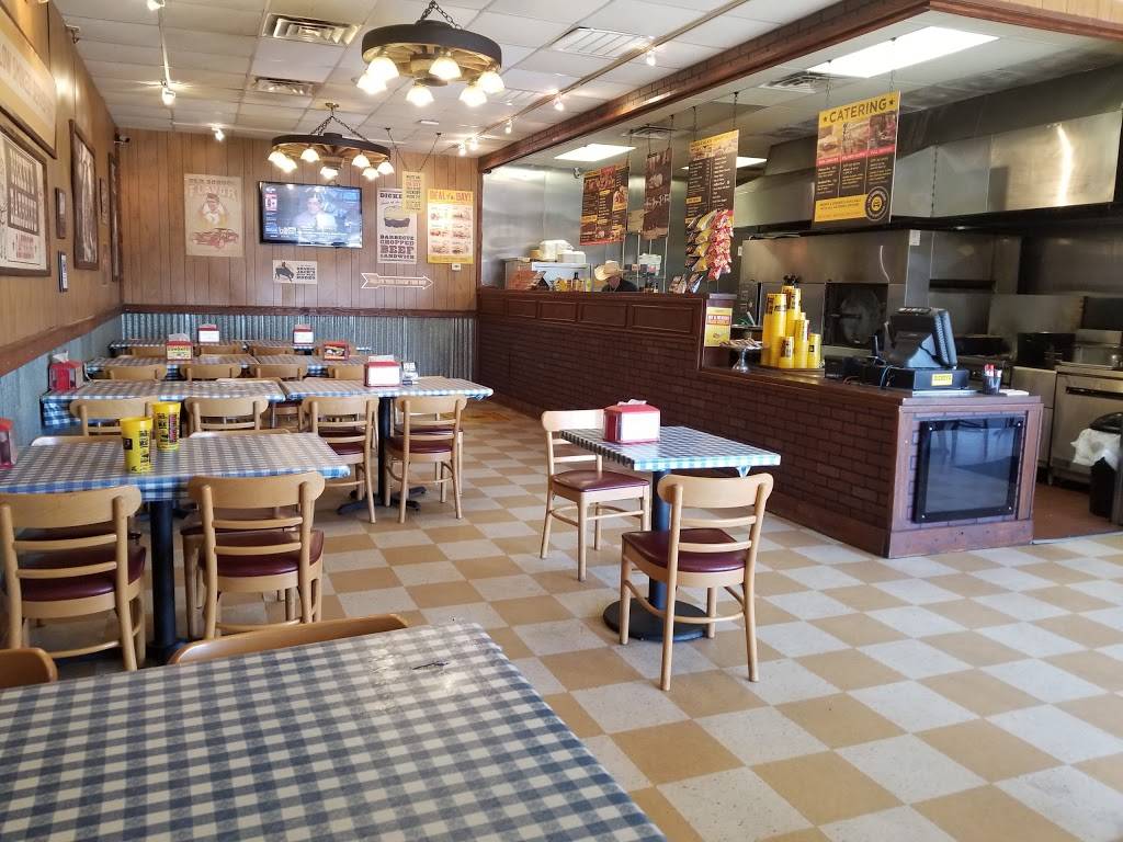 Dickeys Barbecue Pit | restaurant | 1413 W Buckingham Rd, Garland, TX 75042, USA | 9725303137 OR +1 972-530-3137