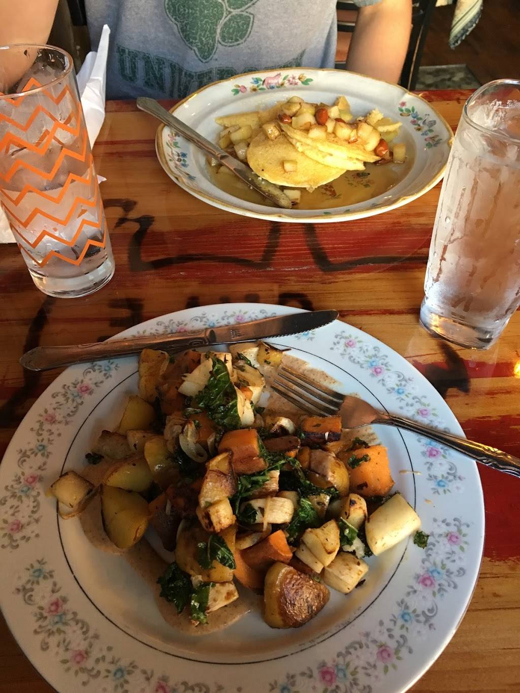 Adams Street Cafe | cafe | 107 SW Adams St, Peoria, IL 61602, USA | 3096370022 OR +1 309-637-0022