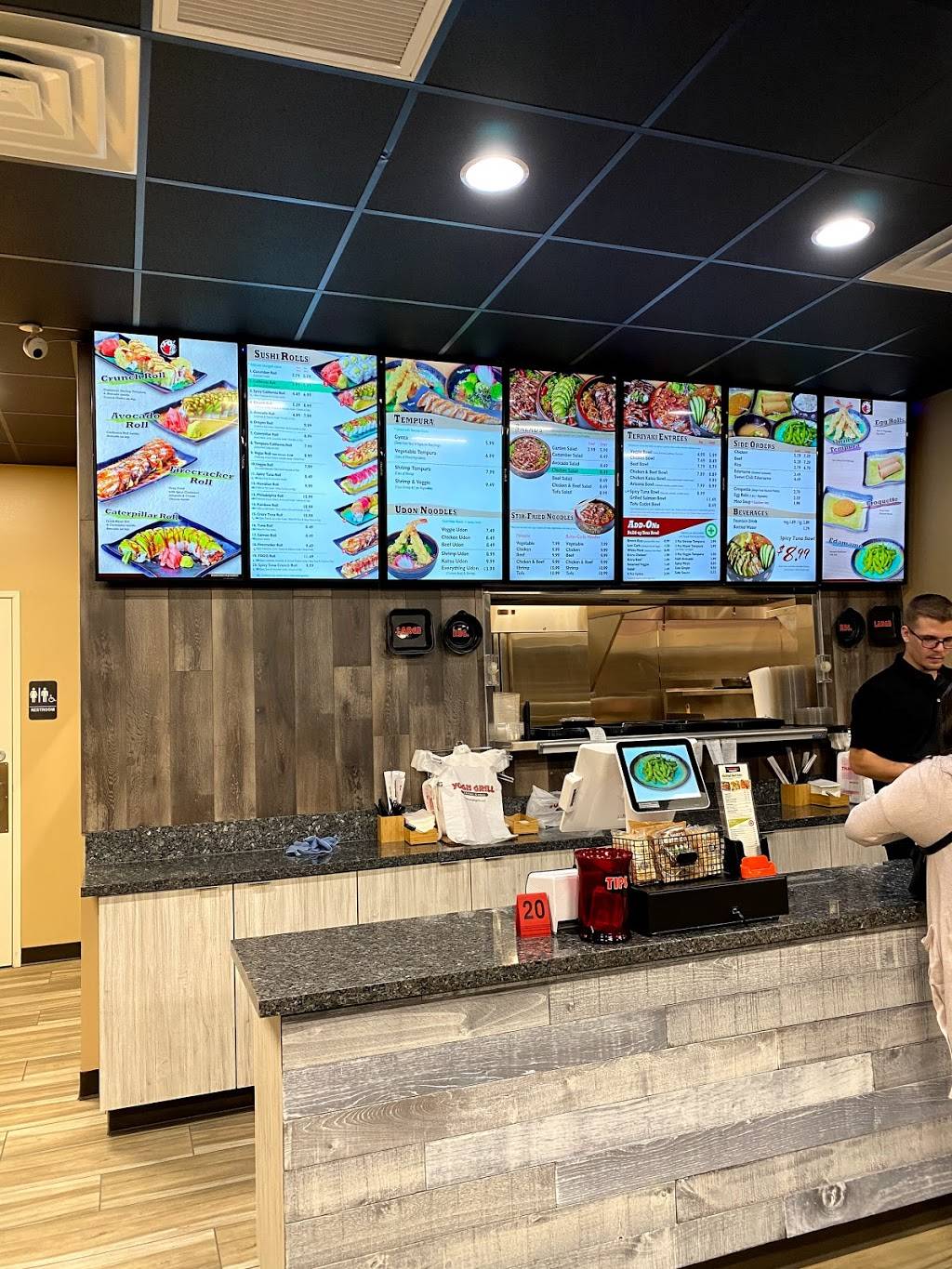 Yogis Grill | restaurant | 211 N Estrella Pkwy #102, Goodyear, AZ 85338, USA | 6026109644 OR +1 602-610-9644