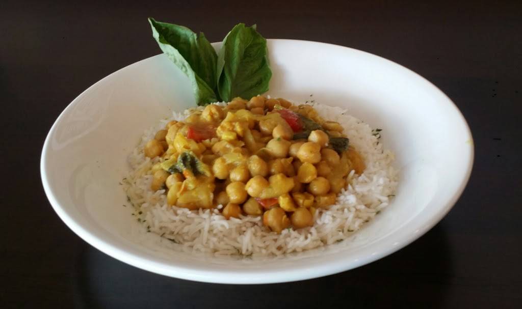 Mikeys Bistro | restaurant | 2 County Ct Blvd Unit 165, Brampton, ON L6W 3W8, Canada | 9054540548 OR +1 905-454-0548