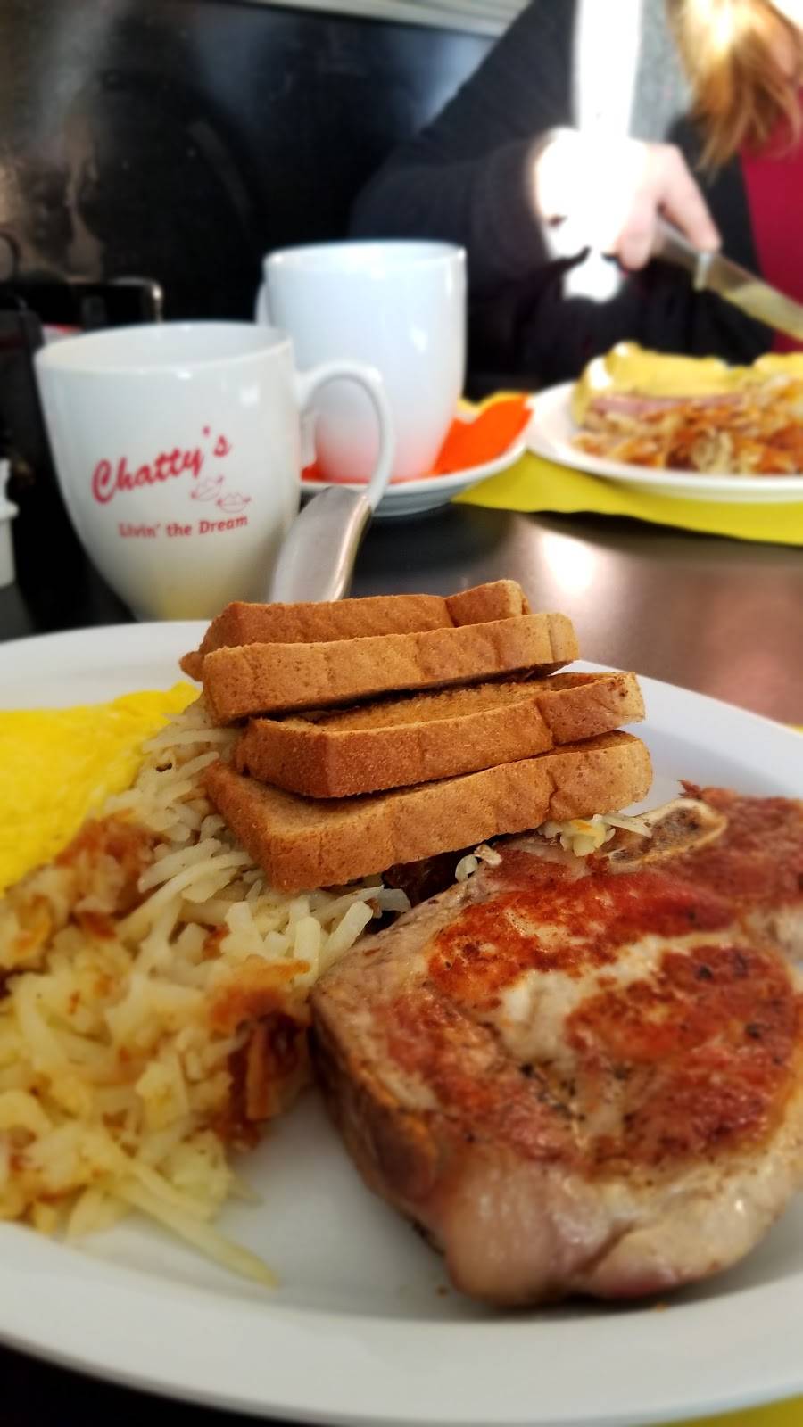 Chattys | restaurant | 3130 Pricetown Rd, Fleetwood, PA 19522, USA | 6109294707 OR +1 610-929-4707