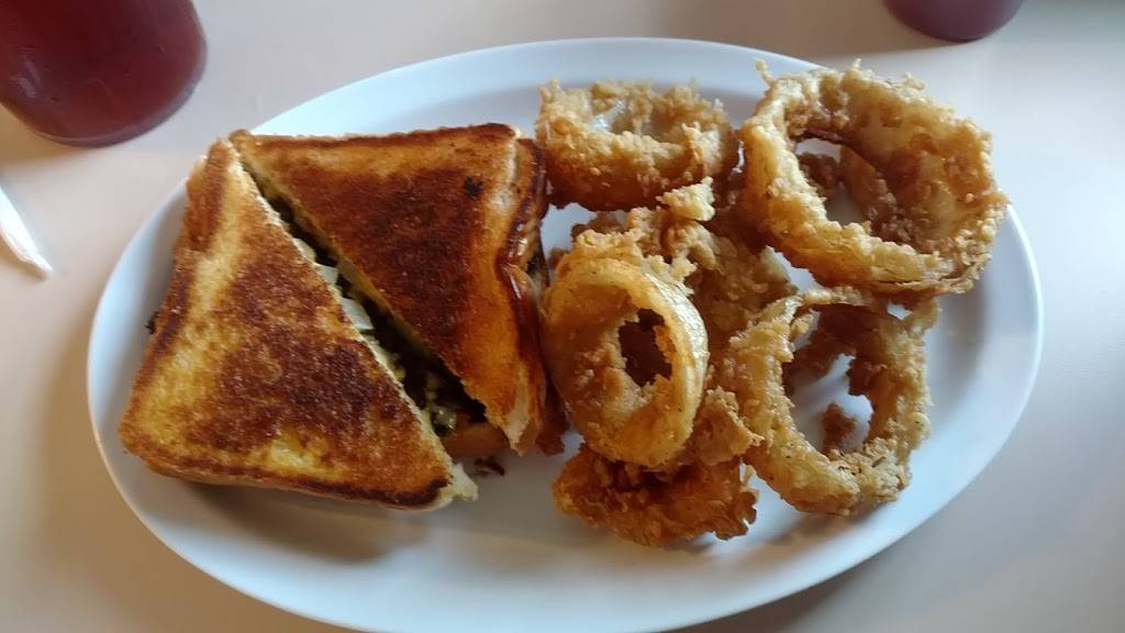 Parkside Catfish Restaurant | restaurant | 13610 AL-69, Baileyton, AL 35019, USA | 2567964288 OR +1 256-796-4288