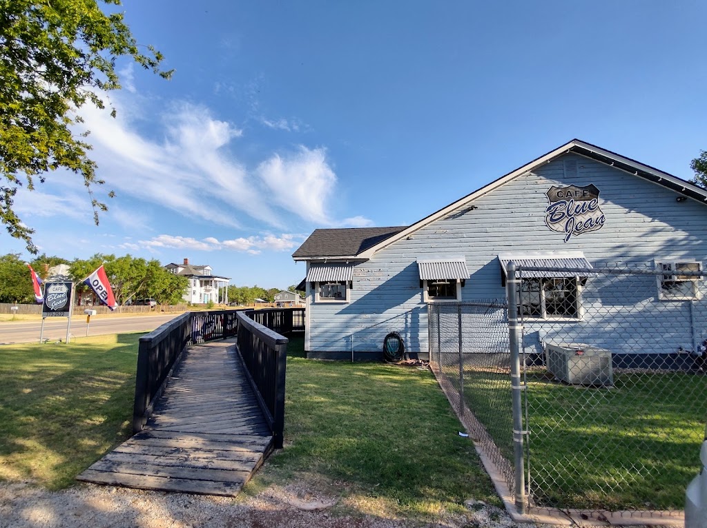 Blue Jean Café | restaurant | 511 N Swenson St, Stamford, TX 79553, USA | 3257732522 OR +1 325-773-2522