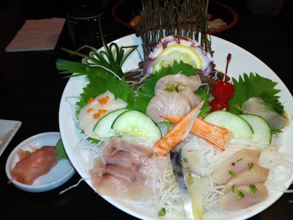 Sakura Sushi | restaurant | 1960 Grand Ave #11, West Des Moines, IA 50265, USA | 5152259999 OR +1 515-225-9999