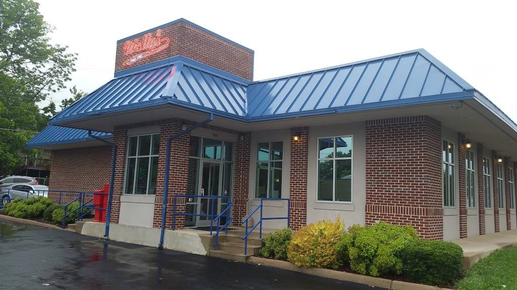 Wallys Restaurant | restaurant | 1600 McCallie Ave, Chattanooga, TN 37404, USA | 4236984643 OR +1 423-698-4643