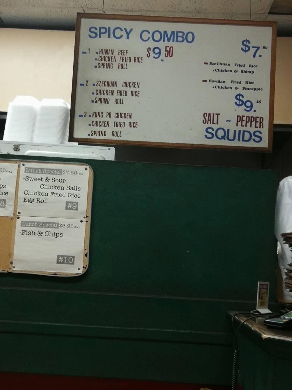 Lucky Chinese Food | meal takeaway | 640 Rogers Rd, York, ON M6M 1B8, Canada | 4166518888 OR +1 416-651-8888