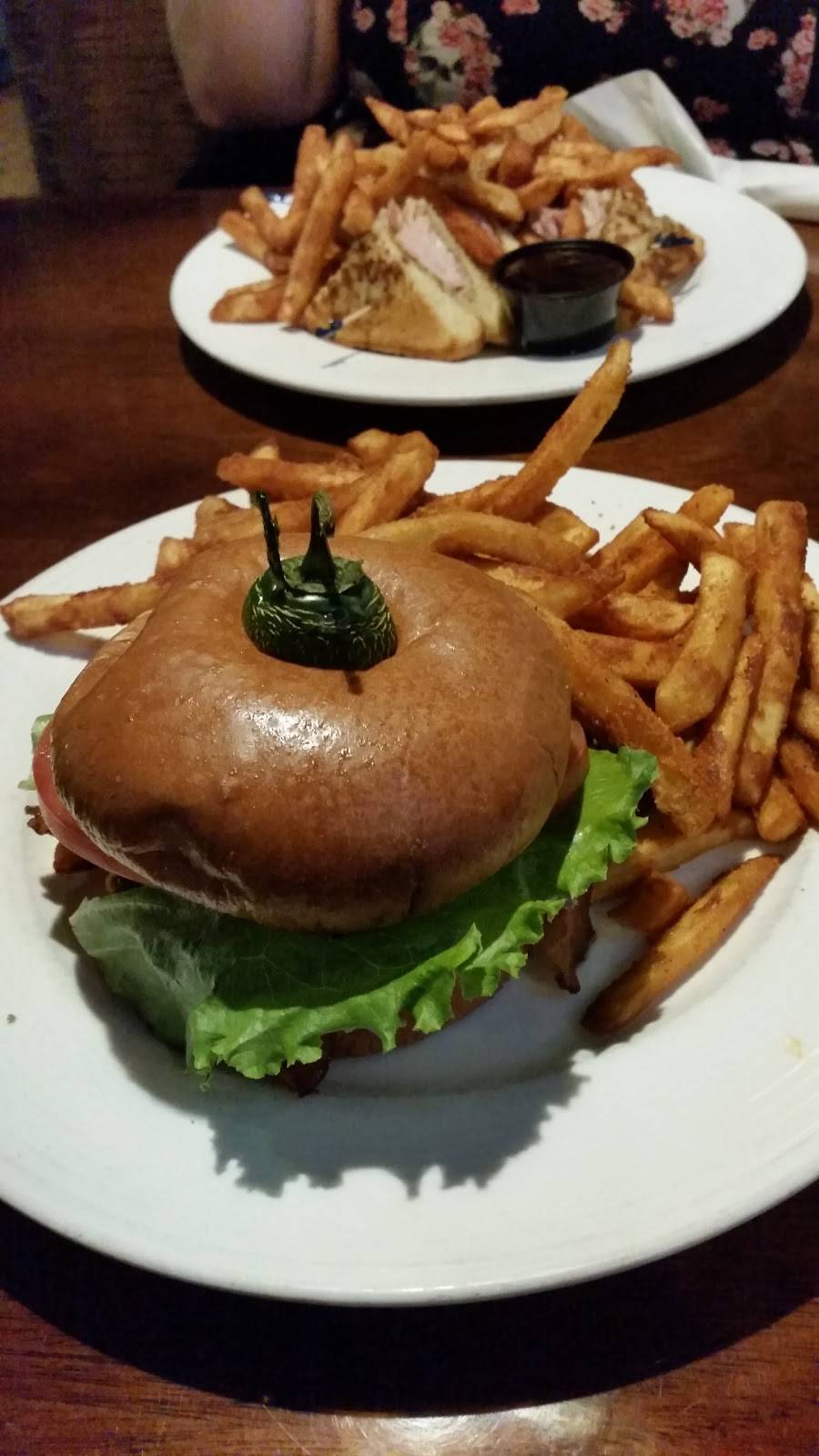 The OX Bar & Grill | restaurant | 23 S Washington St, Oxford, MI 48371, USA | 2486281400 OR +1 248-628-1400