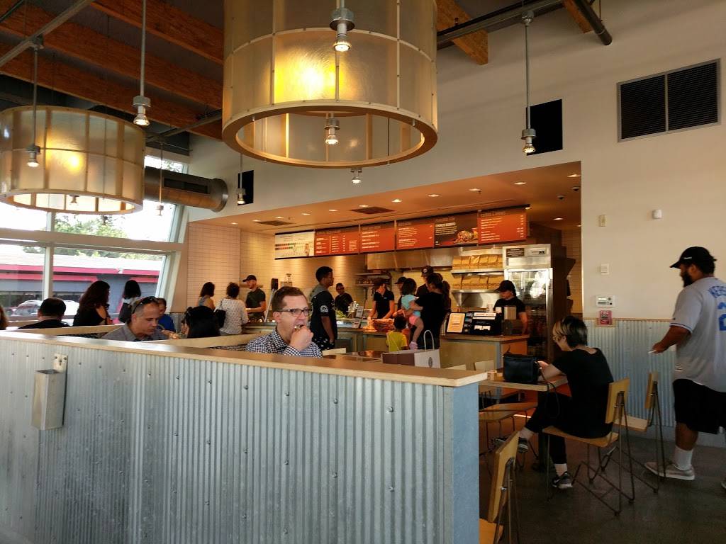 Chipotle Mexican Grill | restaurant | 369 S Winchester Blvd, San Jose, CA 95128, USA | 4082132935 OR +1 408-213-2935