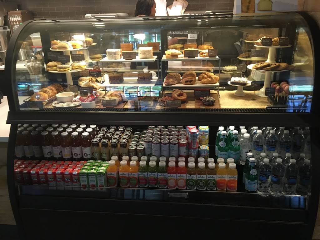 Starbucks | cafe | 900 Auraria Pkwy, Denver, CO 80204, USA | 3035563700 OR +1 303-556-3700
