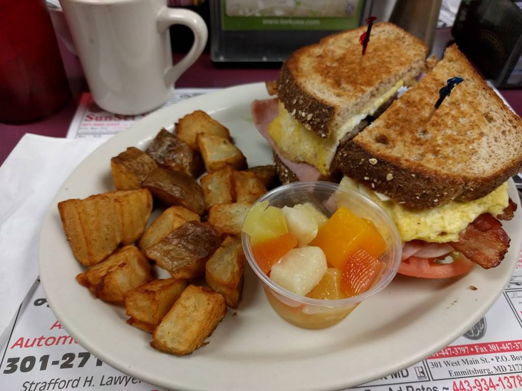 Thurmont Kountry Kitchen | restaurant | 17 Water St, Thurmont, MD 21788, USA | 3012714071 OR +1 301-271-4071