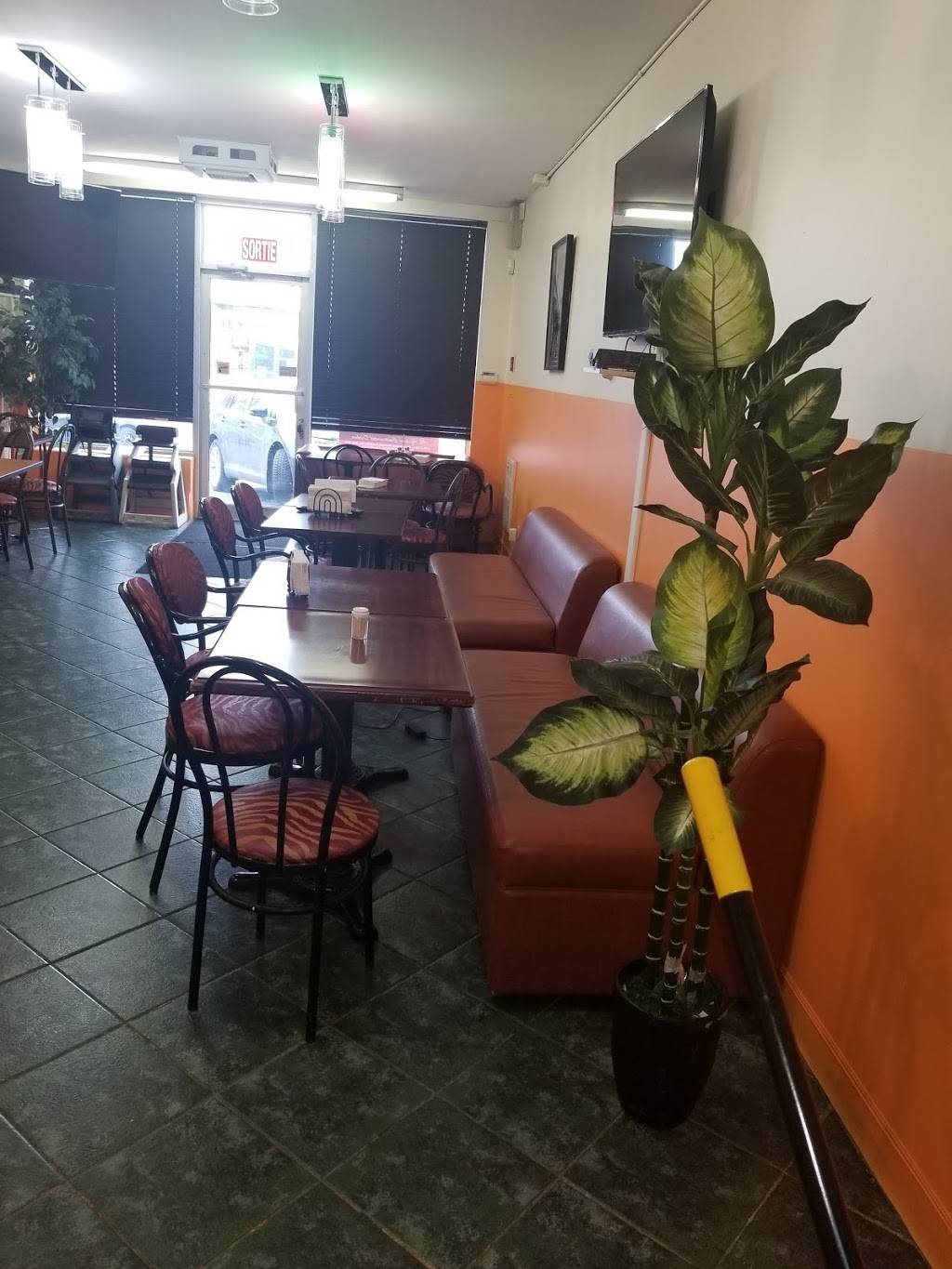 J&G SUYA SPOT & RESTOBAR | restaurant | 1484 Boulevard Shevchenko A, LaSalle, QC H8N 1P1, Canada | 5144588248 OR +1 514-458-8248