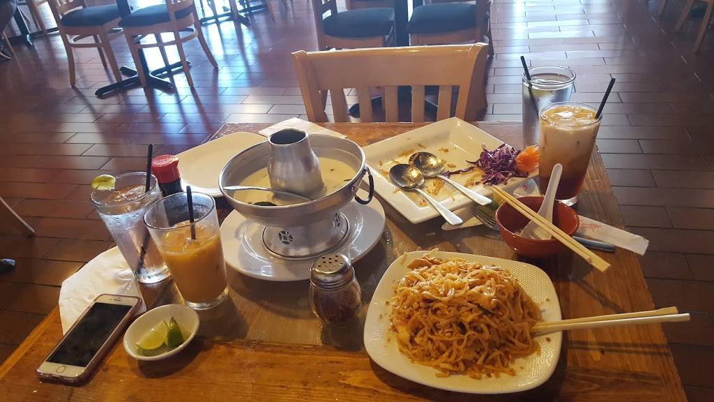 Tara Thai Cuisine | restaurant | 2606 N Mesa St, El Paso, TX 79902, USA | 9152199307 OR +1 915-219-9307