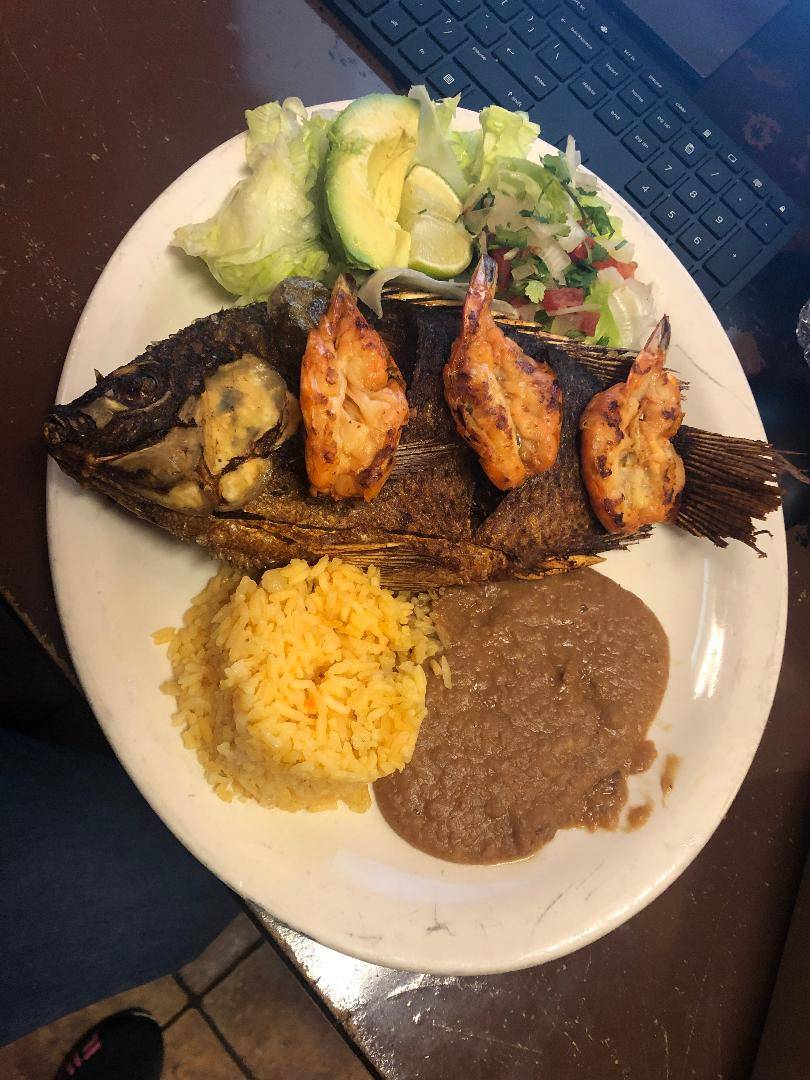 latina restaurante | restaurant | 3333 E Division St, Arlington, TX 76011, USA | 4693284128 OR +1 469-328-4128