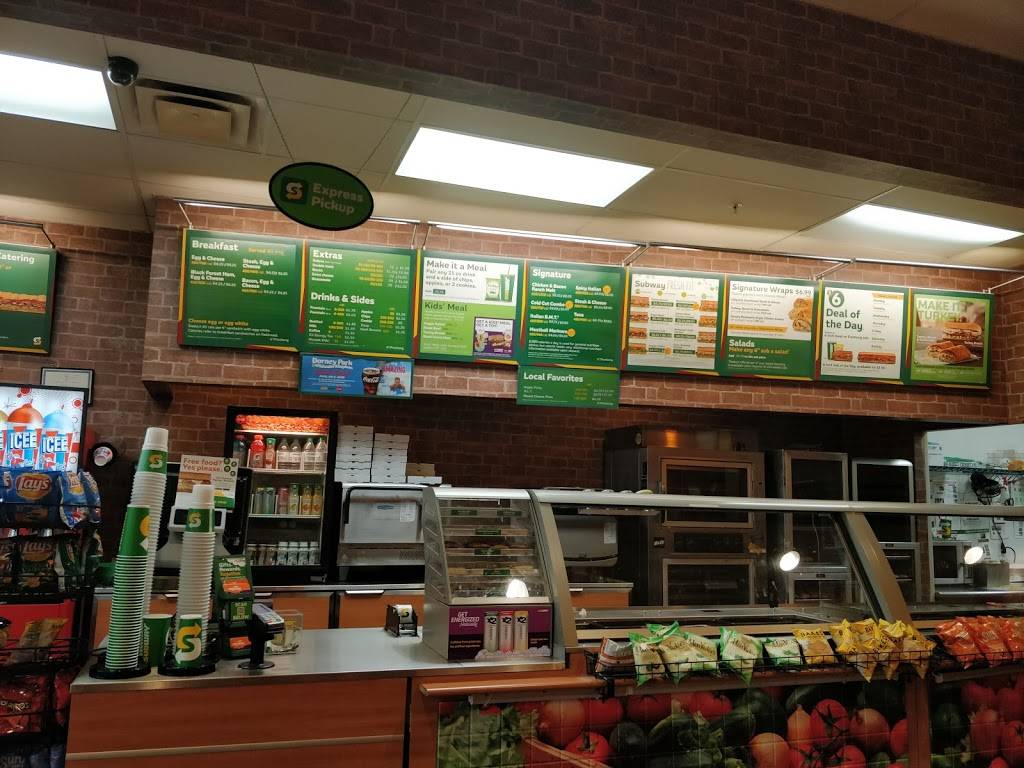 Subway Restaurants | restaurant | 965 NY-110, Farmingdale, NY 11735, USA | 6317771055 OR +1 631-777-1055