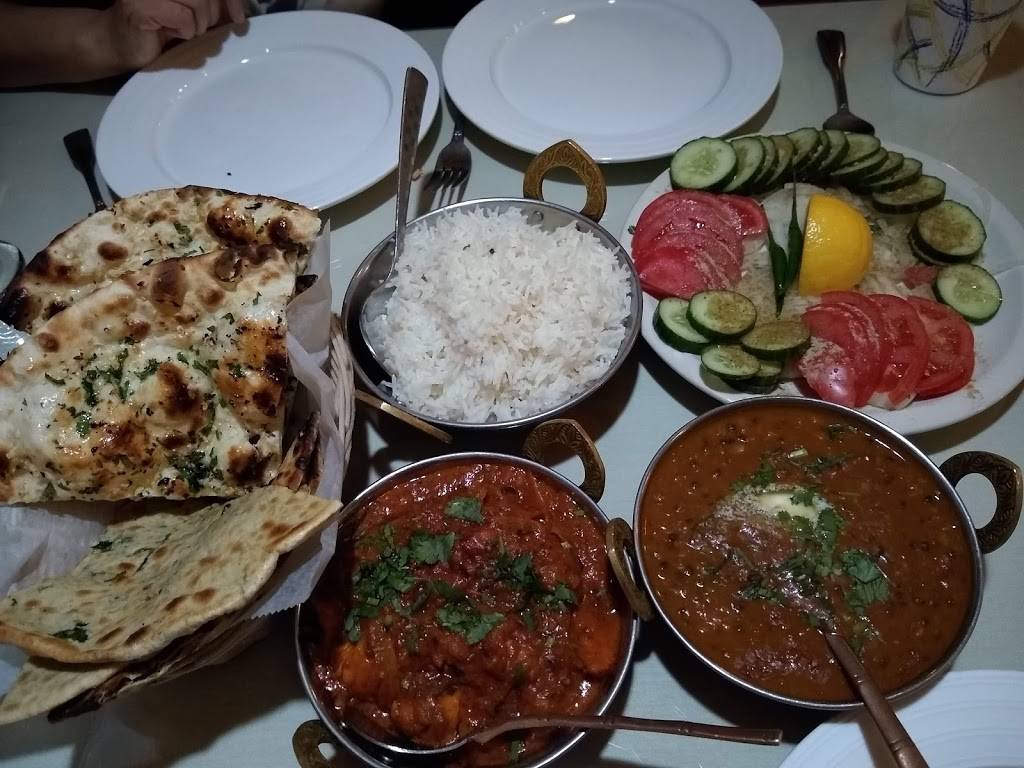 Kenders Indian Palace | restaurant | 833 E Center St, Wallingford, CT 06492, USA | 2037937926 OR +1 203-793-7926