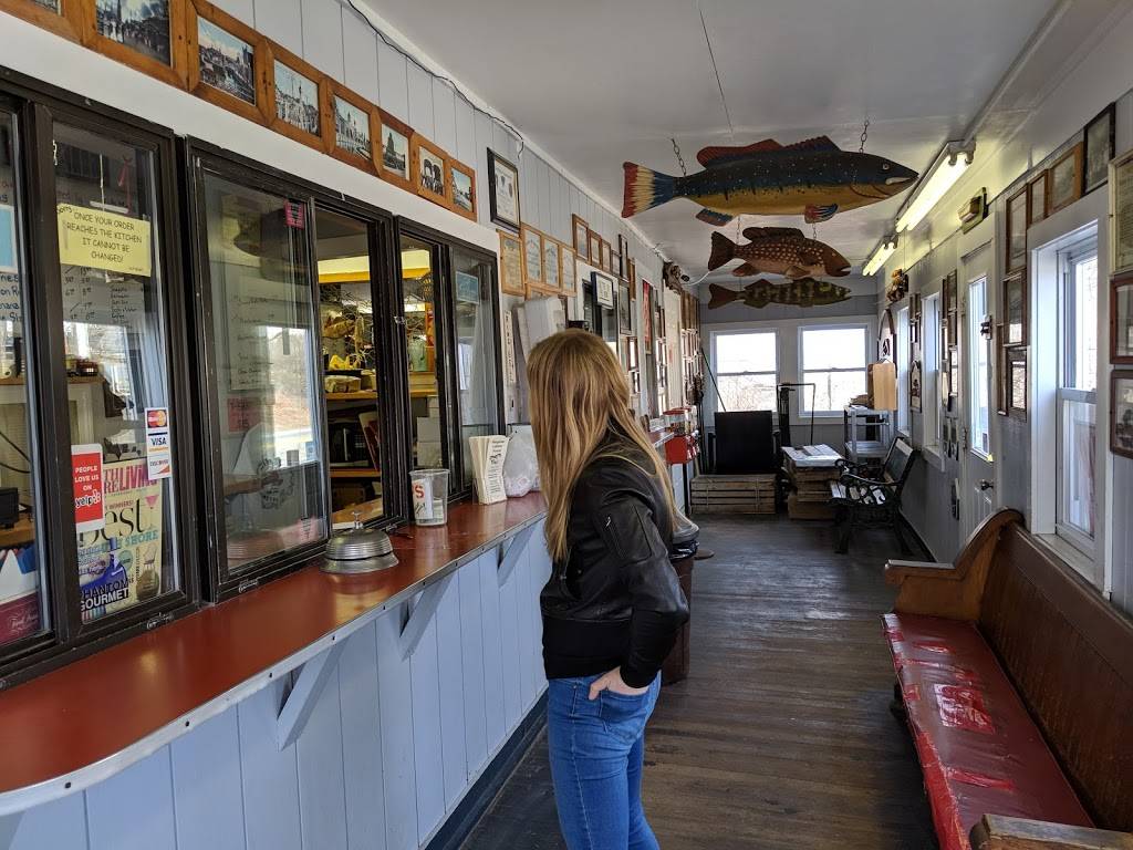 Hingham Lobster Pound | meal takeaway | 1818, 4 Broad Cove Rd, Hingham, MA 02043, USA | 7817491984 OR +1 781-749-1984