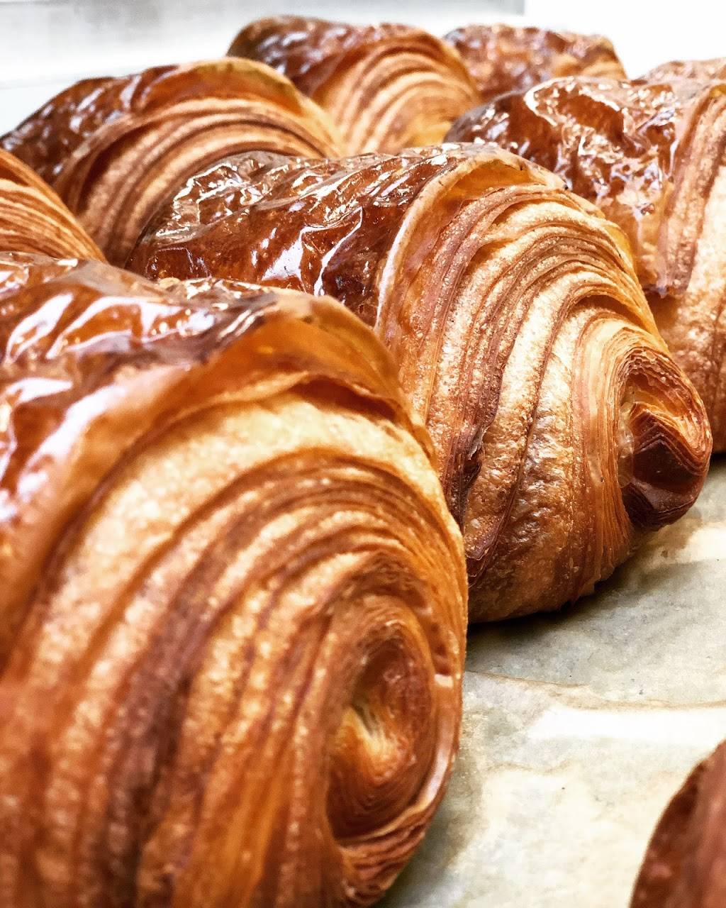 Vive la tarte | bakery | 3515 Sunset Blvd, Los Angeles, CA 90026, USA | 3235223252 OR +1 323-522-3252