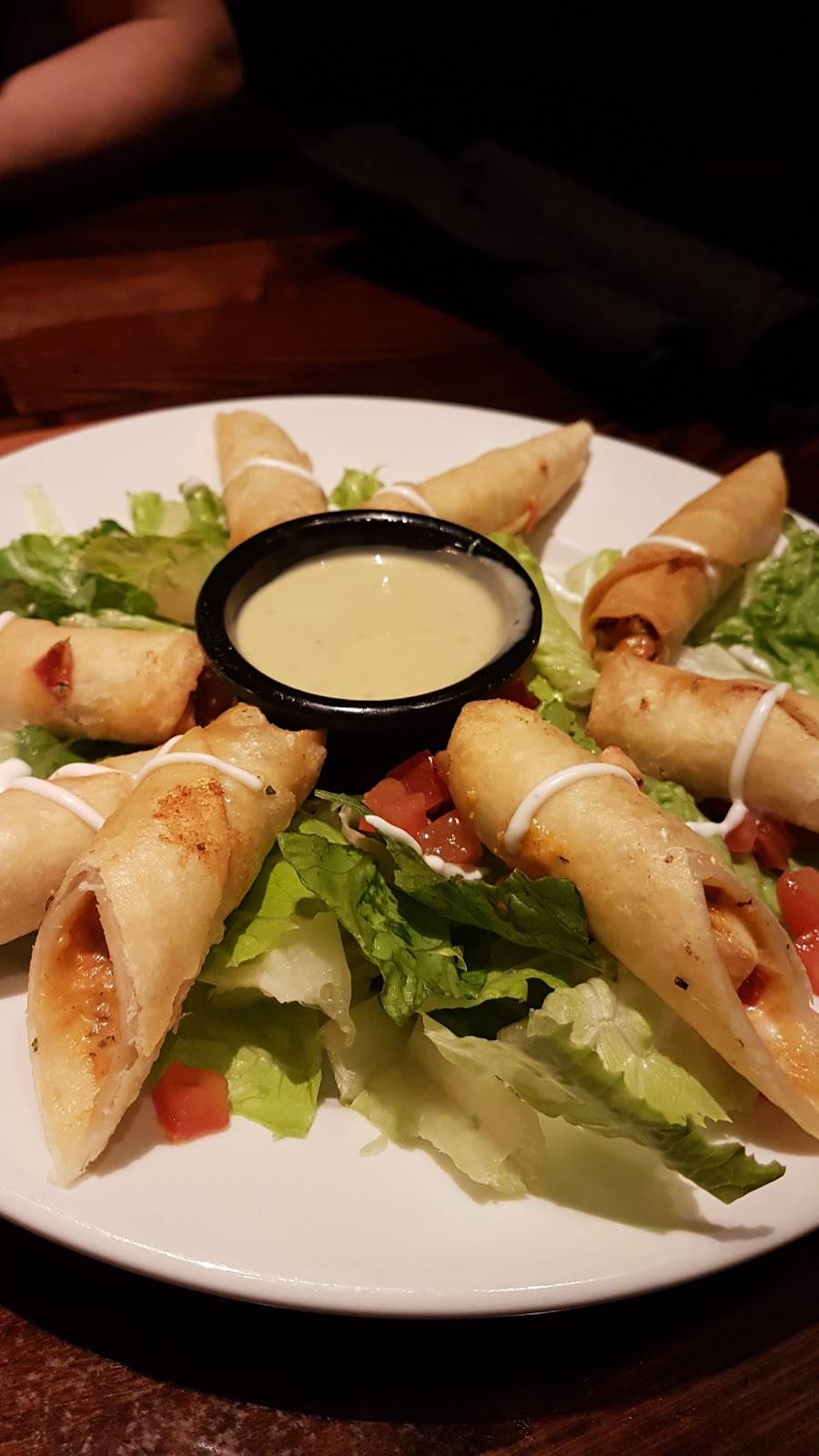 LongHorn Steakhouse | meal takeaway | 1360 W 49th St, Hialeah, FL 33012, USA | 3058288691 OR +1 305-828-8691