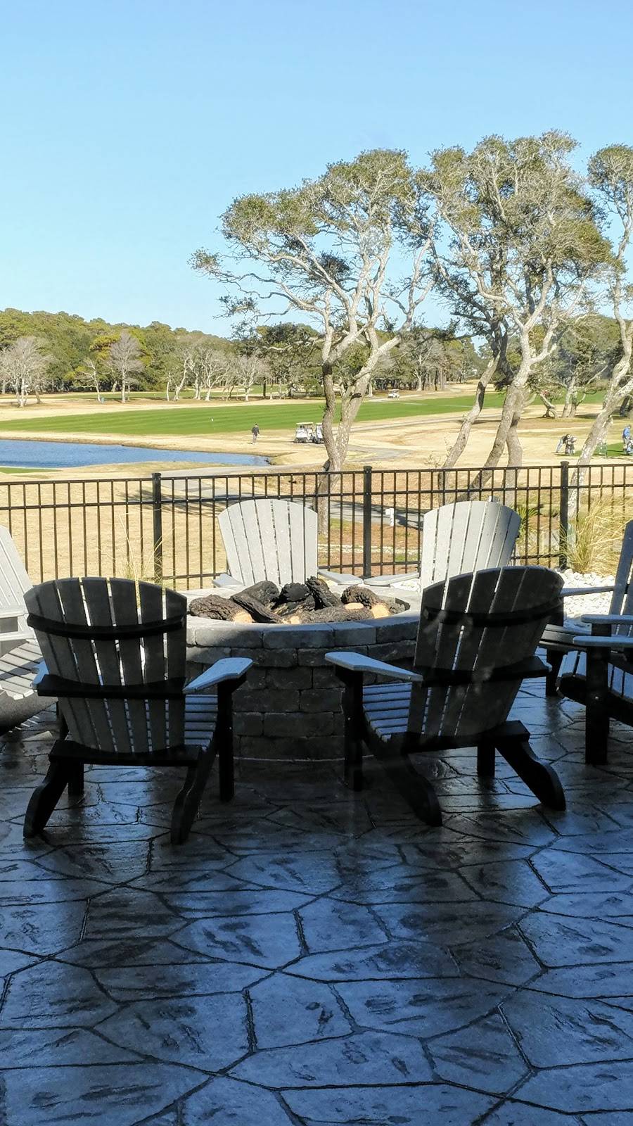 Duffers Pub & Grille | restaurant | 928 Caswell Beach Rd, Oak Island, NC 28465, USA | 9102789299 OR +1 910-278-9299