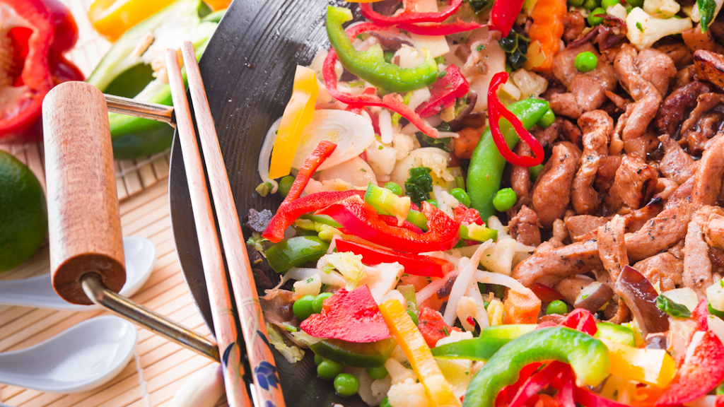 First Wok | restaurant | 2570 Wabash Ave, Terre Haute, IN 47803, USA | 8122323898 OR +1 812-232-3898