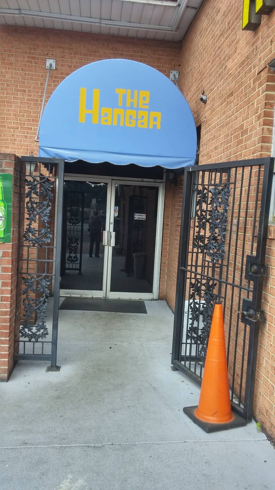 Hangar Club | restaurant | 6410 Old Branch Ave, Camp Springs, MD 20748, USA | 3014496970 OR +1 301-449-6970