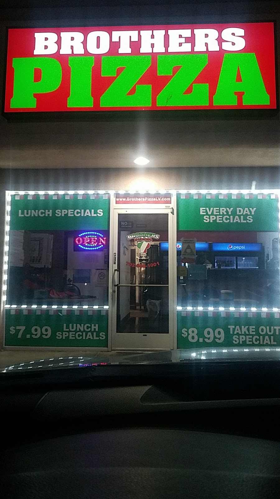 Brothers Pizza | restaurant | 7365 W Sahara Ave, Las Vegas, NV 89117, USA | 7028881001 OR +1 702-888-1001