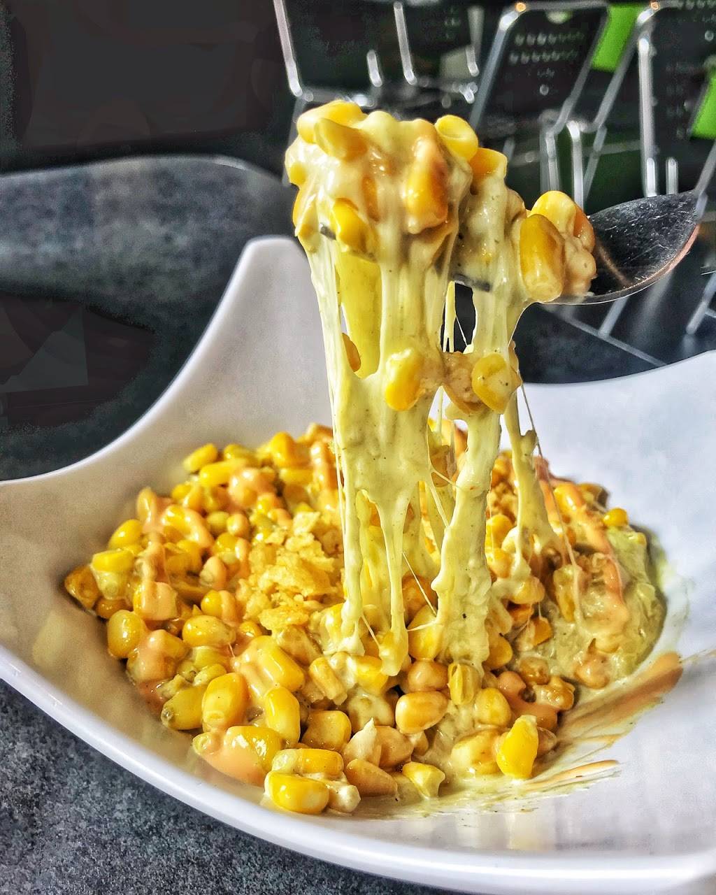 Los Verdes New York | restaurant | 1708, 46-26 Greenpoint Ave, Sunnyside, NY 11104, USA | 7182556600 OR +1 718-255-6600