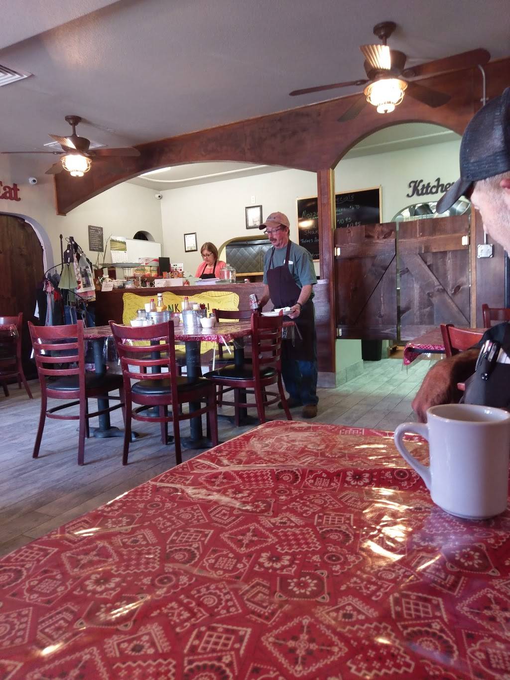 Eva Maes Cafe | restaurant | 6851 Airline Hwy, Tres Pinos, CA 95075, USA | 8316285009 OR +1 831-628-5009