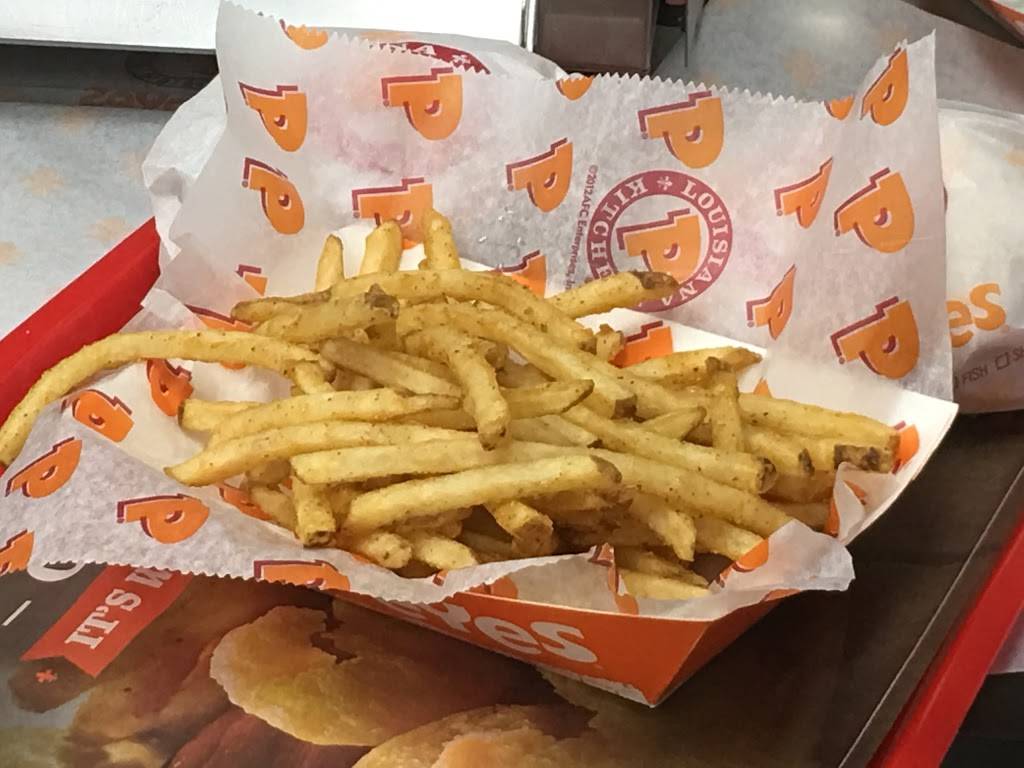 Popeyes Louisiana Kitchen | restaurant | 1711 Main St W, Hamilton, ON L8S 1G5, Canada | 9055282222 OR +1 905-528-2222