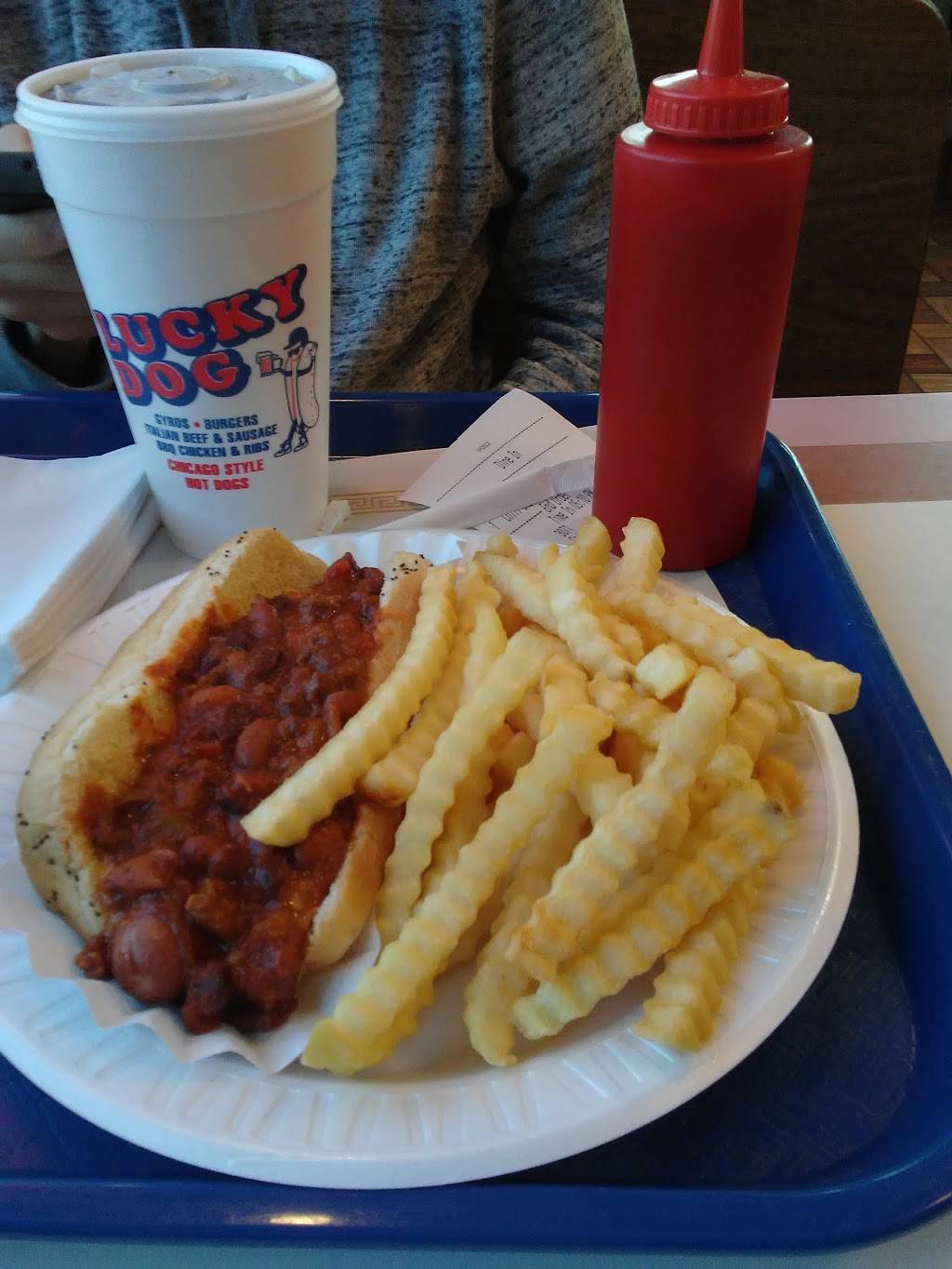 Lucky Dog Hot Dog | restaurant | 1819 W Lake St, Melrose Park, IL 60160, USA | 7083455365 OR +1 708-345-5365