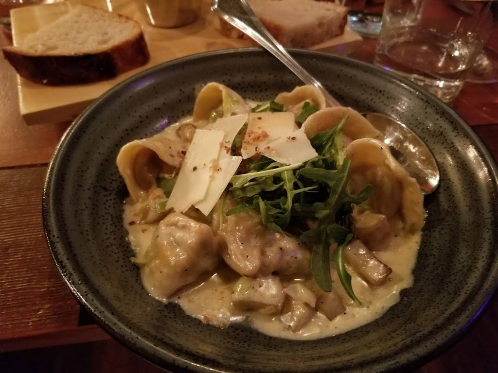 Albanos Pasta Shop | restaurant | 22 Washington St, Valparaiso, IN 46383, USA | 2194620773 OR +1 219-462-0773