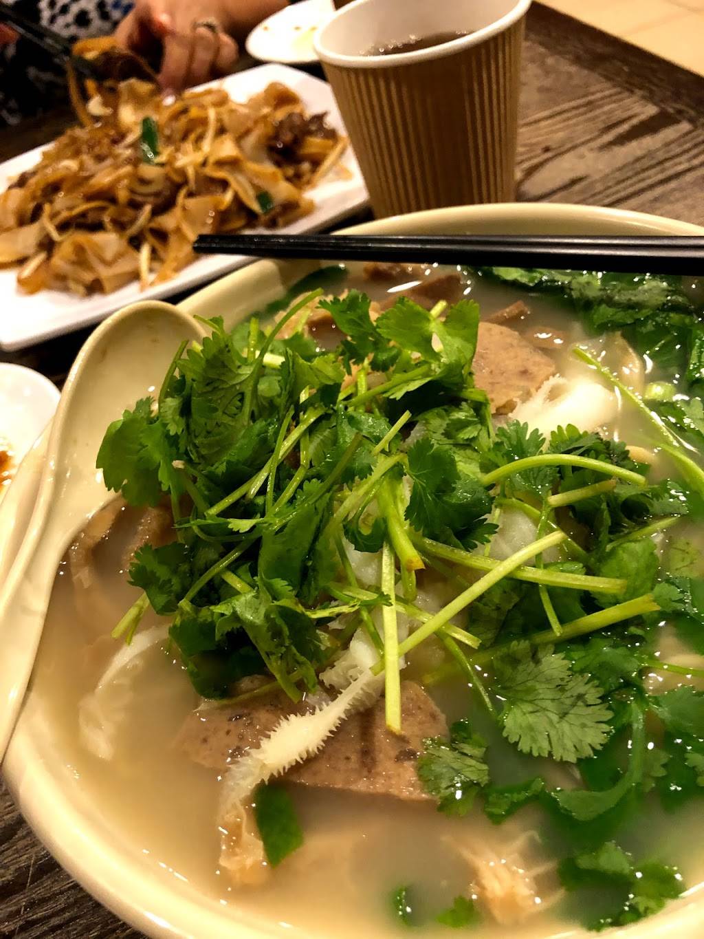 Nan Zhou Hand Drawn Noodle House | restaurant | 111 S Dobson Rd, Mesa, AZ 85202, USA | 4802755352 OR +1 480-275-5352