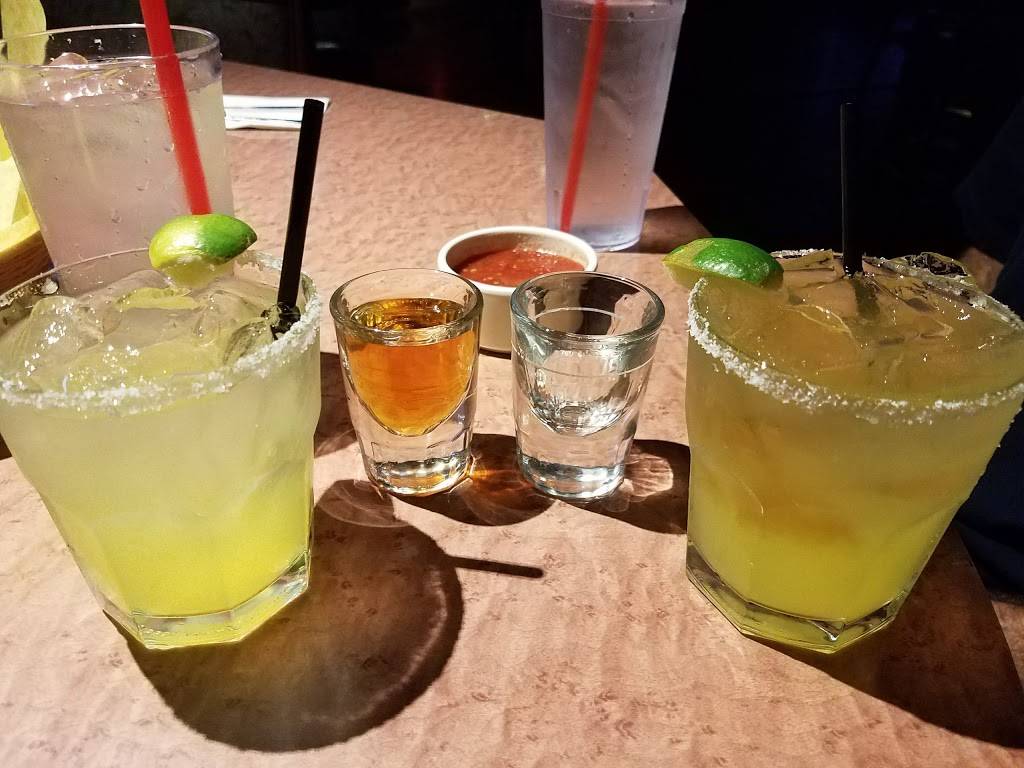 Tio Leos Mexican Restaurant | night club | 5302 Napa St, San Diego, CA 92110, USA | 6195421462 OR +1 619-542-1462