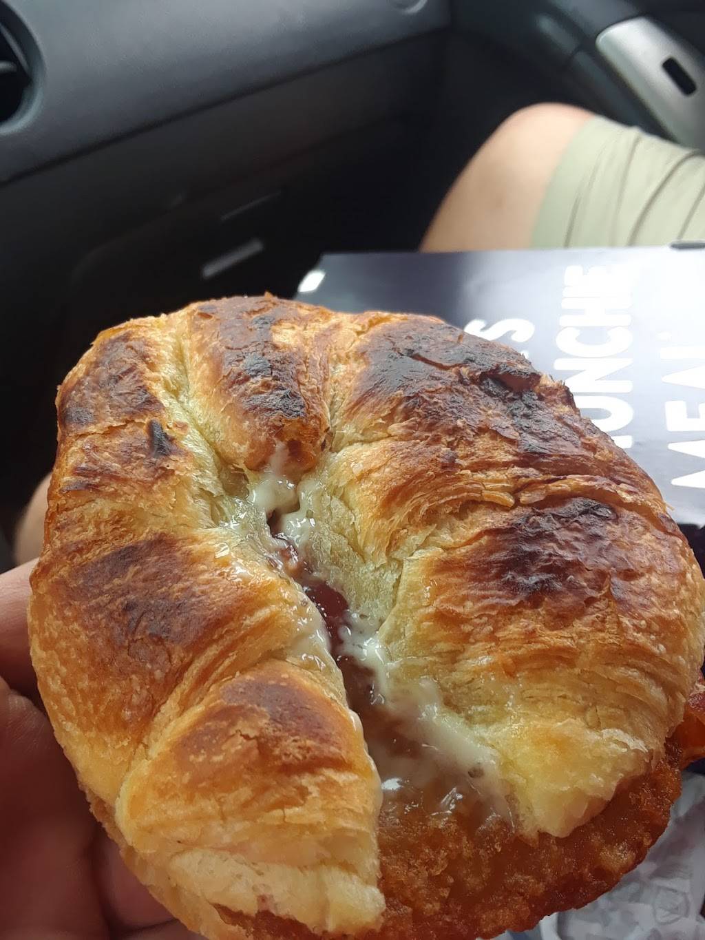 Jack in the Box | restaurant | 165 Oyster Creek Dr, Lake Jackson, TX 77566, USA | 9795832187 OR +1 979-583-2187