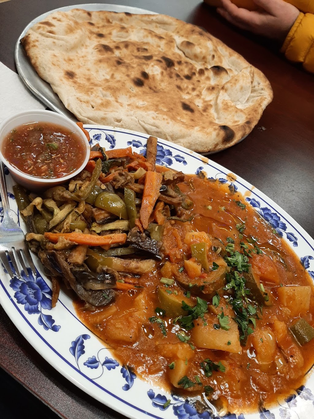 Yemen& gulf restaurant مطعم اليمن والخليج | restaurant | 401 S Broadway, Baltimore, MD 21231, USA | 4105375999 OR +1 410-537-5999