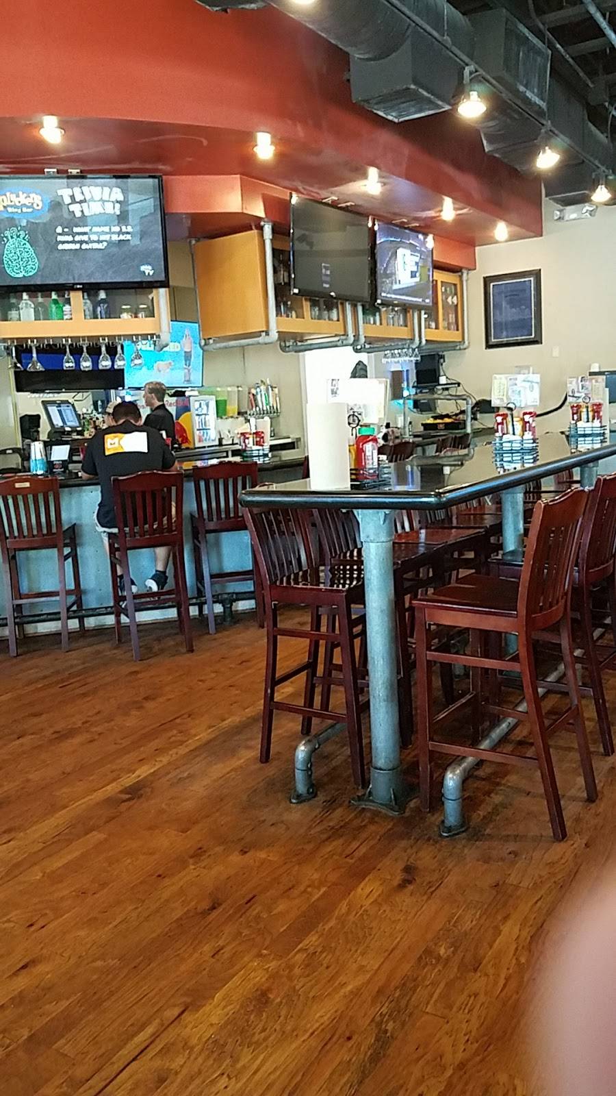 Pluckers Wing Bar | restaurant | 3909-B S Lamar Blvd, Austin, TX 78704, USA | 5124439464 OR +1 512-443-9464