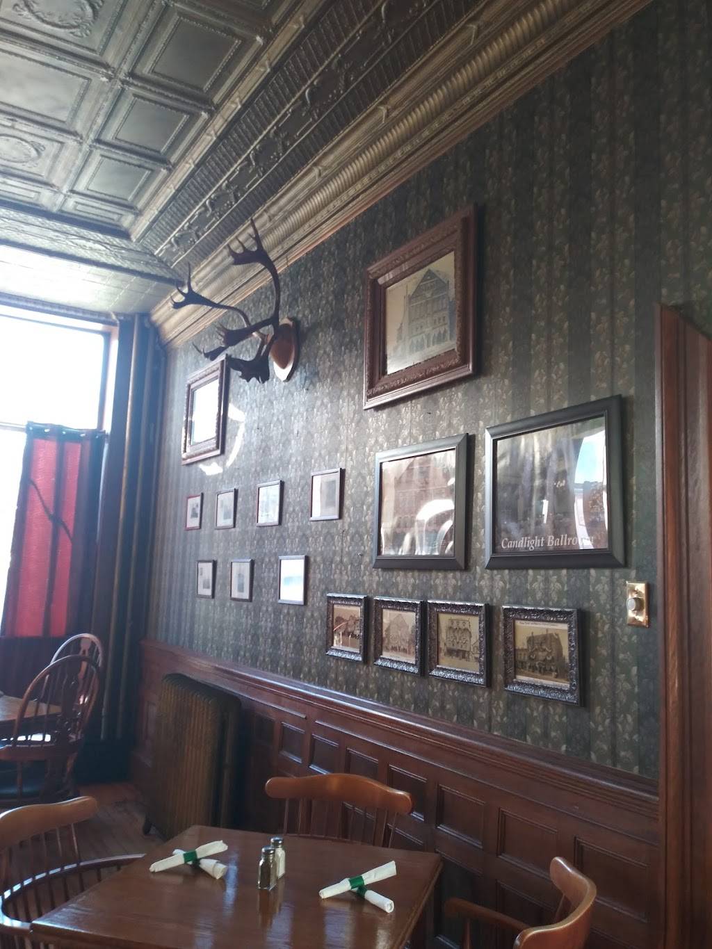 Uncle Macks Pub | restaurant | 118 E Main St, Dover-Foxcroft, ME 04426, USA | 2078028280 OR +1 207-802-8280