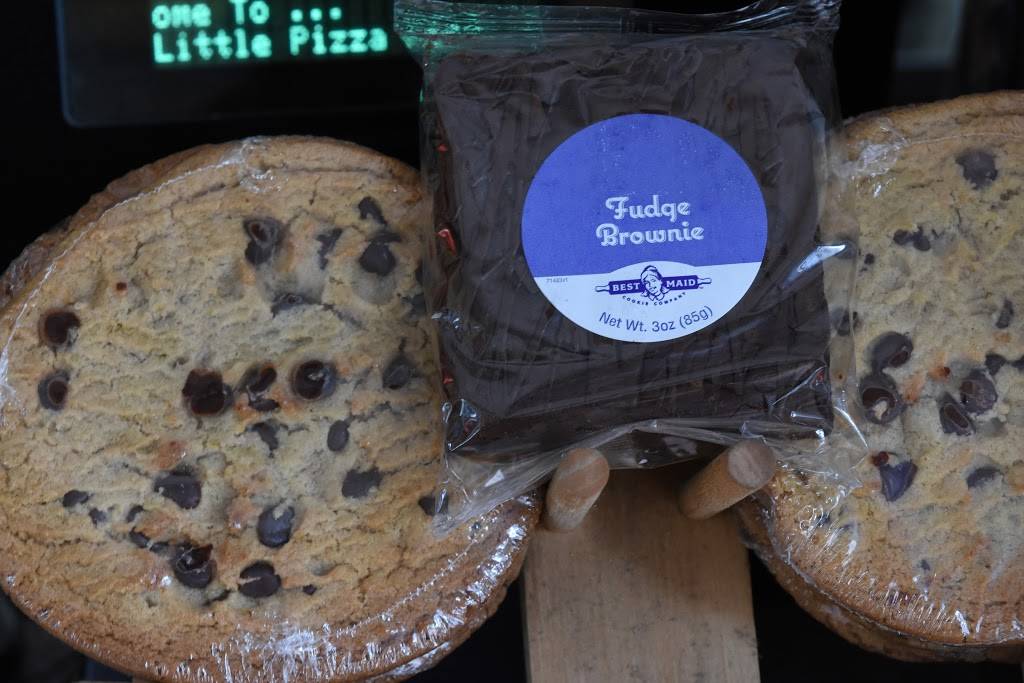 Little Pizza King | meal delivery | 2731, 389 Washington St, Brighton, MA 02135, USA | 6177877800 OR +1 617-787-7800