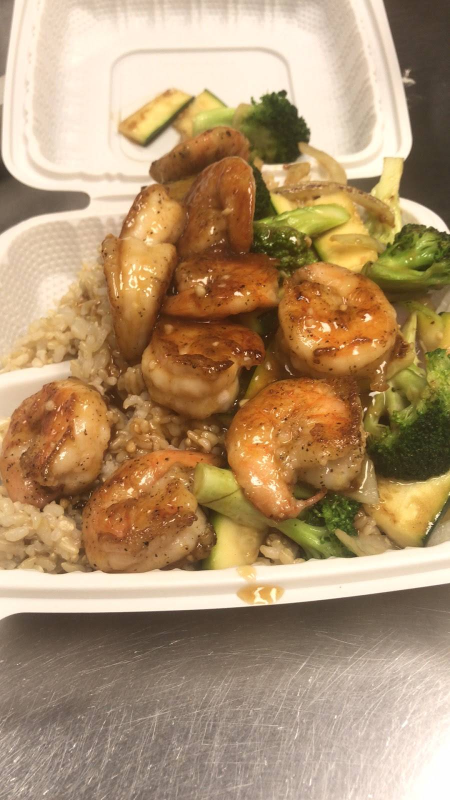 Sakura Hibachi & Poke | restaurant | 10562 Campus Way S, Largo, MD 20774, USA | 2407193595 OR +1 240-719-3595