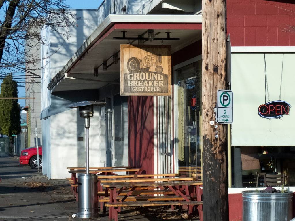 Ground Breaker Brewing and Gastropub | restaurant | 2030 SE 7th Ave, Portland, OR 97214, USA | 5039284195 OR +1 503-928-4195