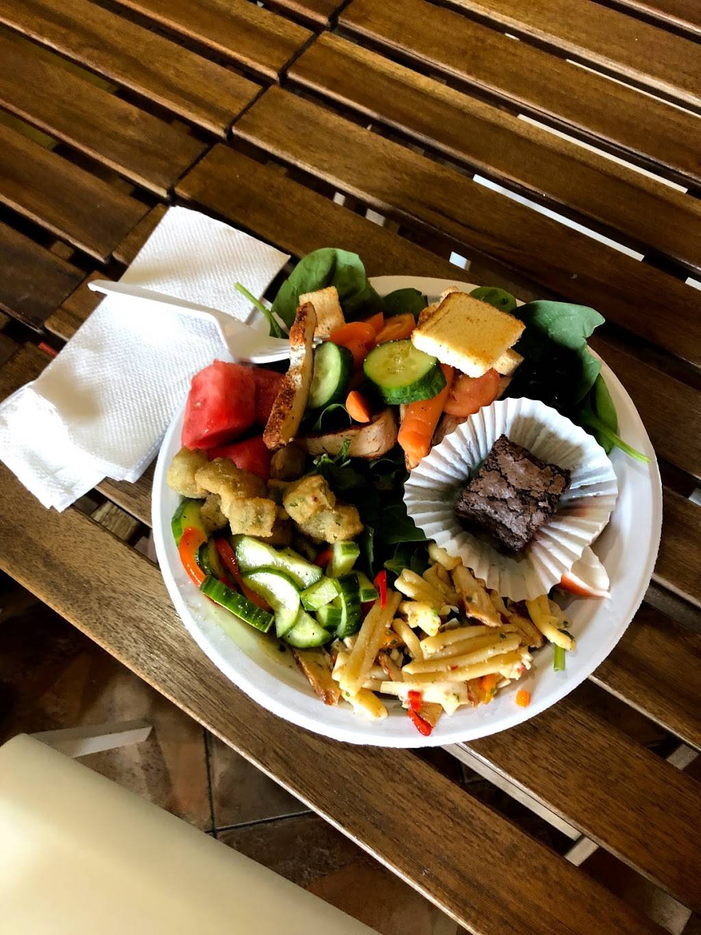 More Than Greens | restaurant | 113 W King St, Dalton, GA 30720, USA | 7065293531 OR +1 706-529-3531