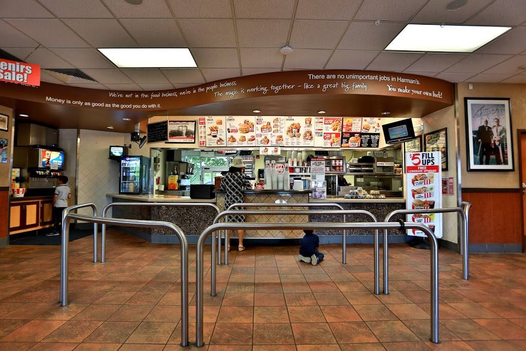 KFC | restaurant | 3890 S State St, Salt Lake City, UT 84115, USA | 8012664431 OR +1 801-266-4431