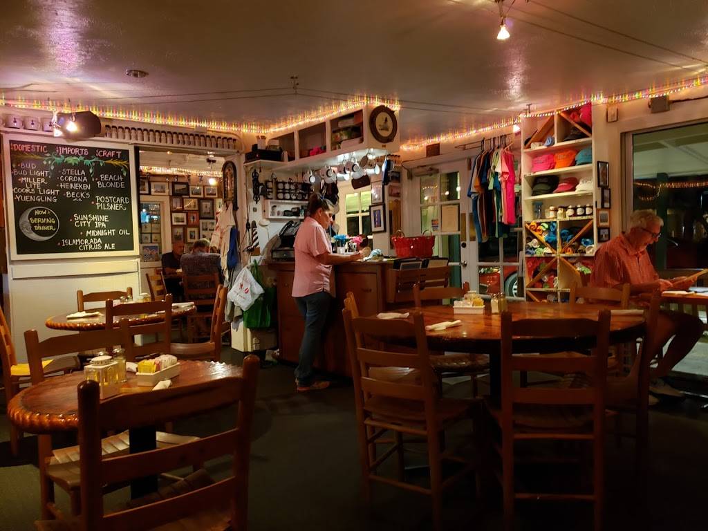 Lighthouse Cafe | cafe | 362 Periwinkle Way, Sanibel, FL 33957, USA | 2394720303 OR +1 239-472-0303