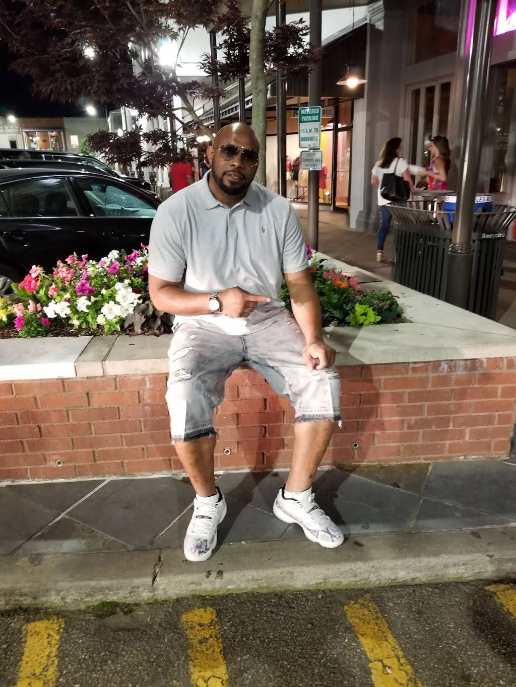 Oxford Grillehouse | restaurant | 114 Courthouse Square suite a, Oxford, MS 38655, USA | 6627018285 OR +1 662-701-8285