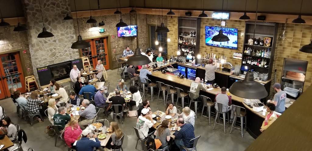 Slice Pizza & Brewhouse | restaurant | 3104 Timberlake Dr, Vestavia Hills, AL 35243, USA | 2055575423 OR +1 205-557-5423