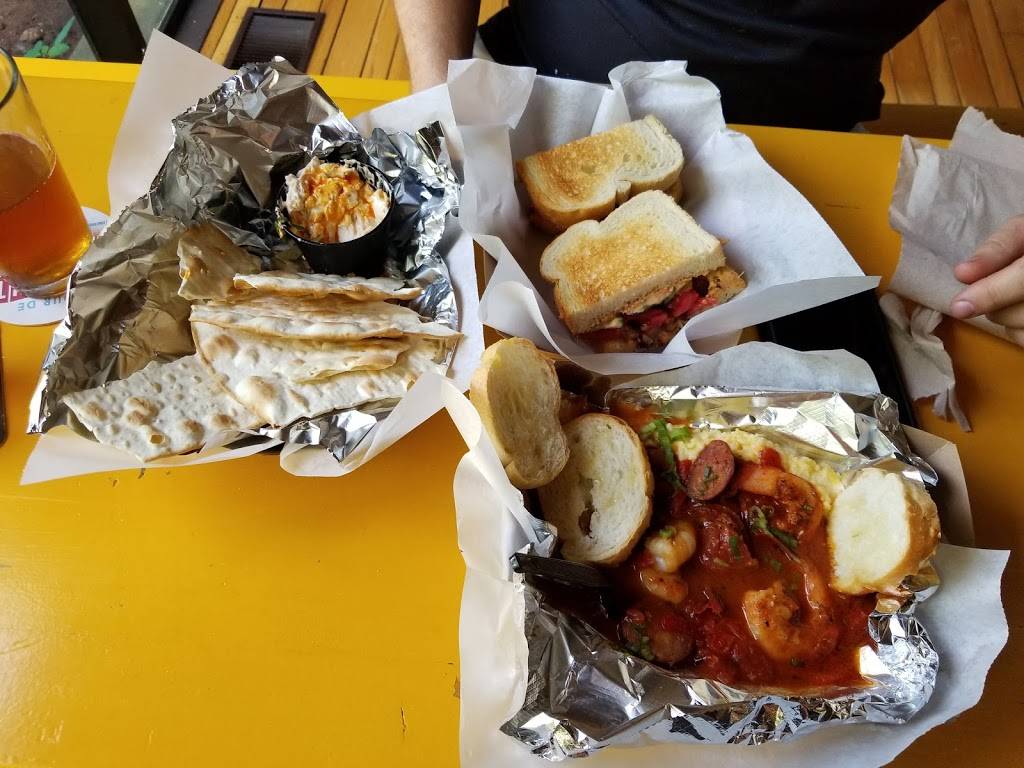 Clinch River Brewing | restaurant | 2045 Norris Fwy, Norris, TN 37828, USA | 8652667282 OR +1 865-266-7282